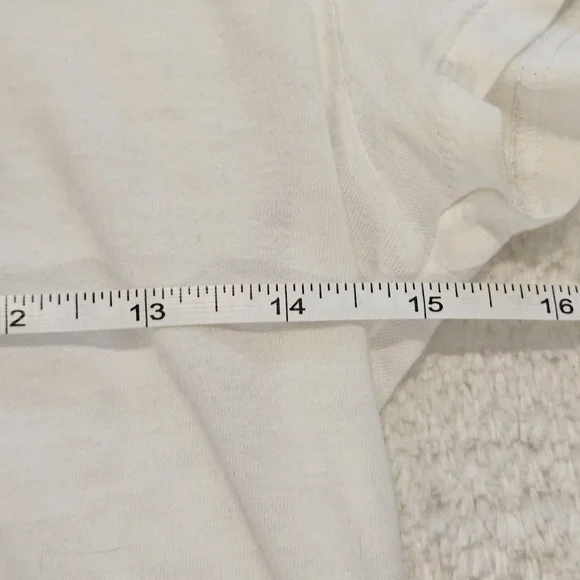 Levi's White Short-Sleeve Tee with Red Logo Size XS Casual Streetwear - Picture 3 of 7